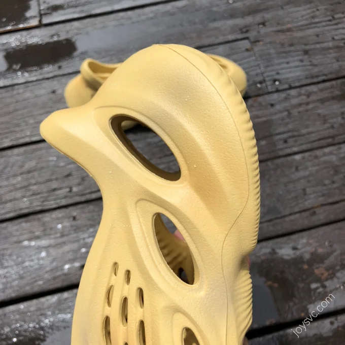 Adidas Yeezy Foam Runner Yellow