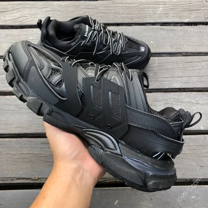 Balenciaga Triple S Black