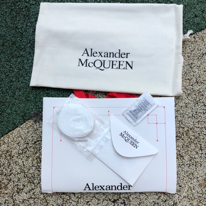 Alexander McQueen Blue