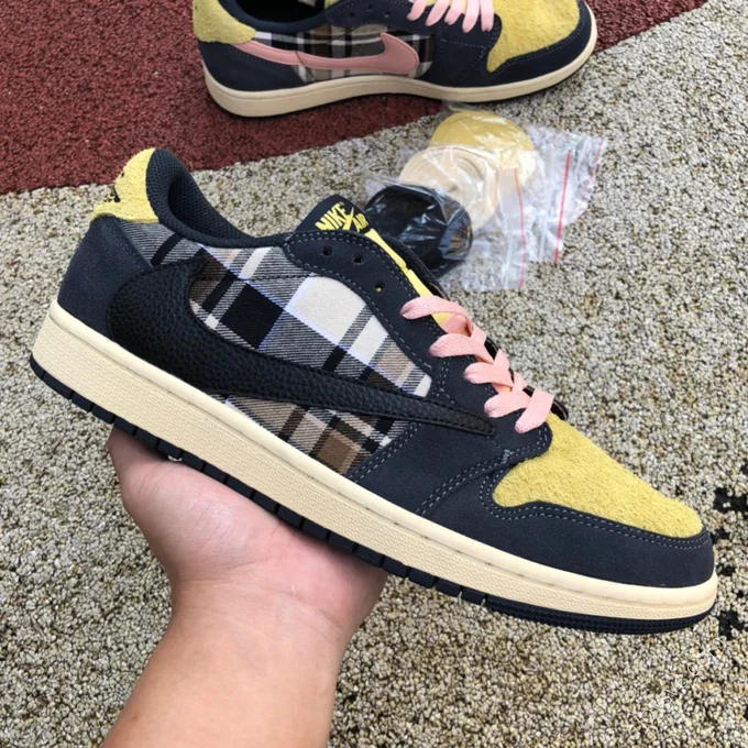 Travis Scott x Air Jordan 1 Low Black Yellow Grid CQ4277-618