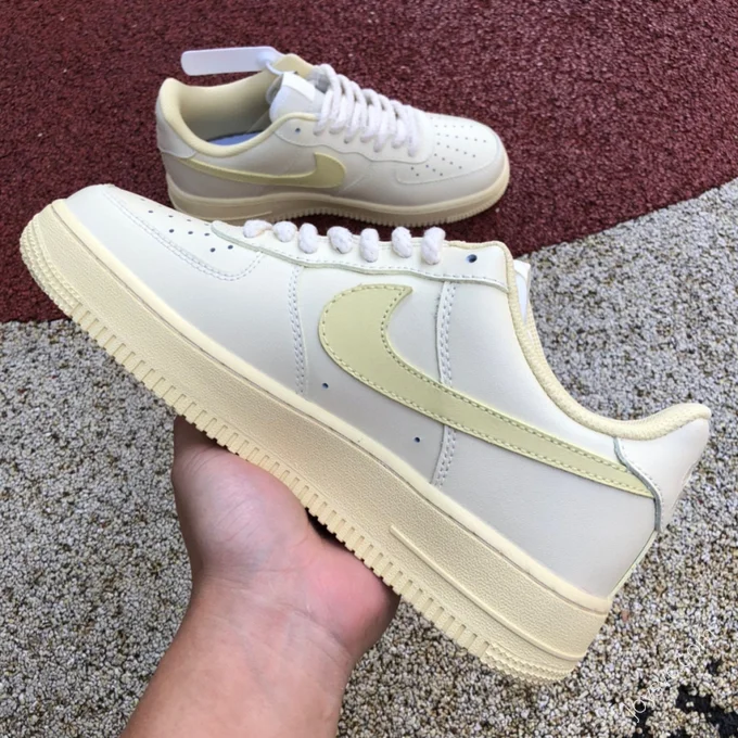 Nike Air Force 1 '07 Beige/Yellow CW2288-111