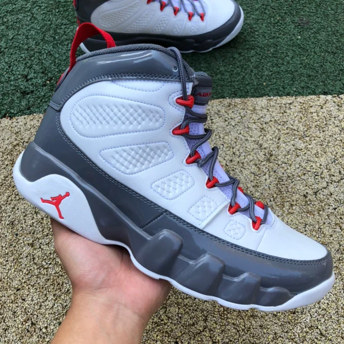 Air Jordan 9 