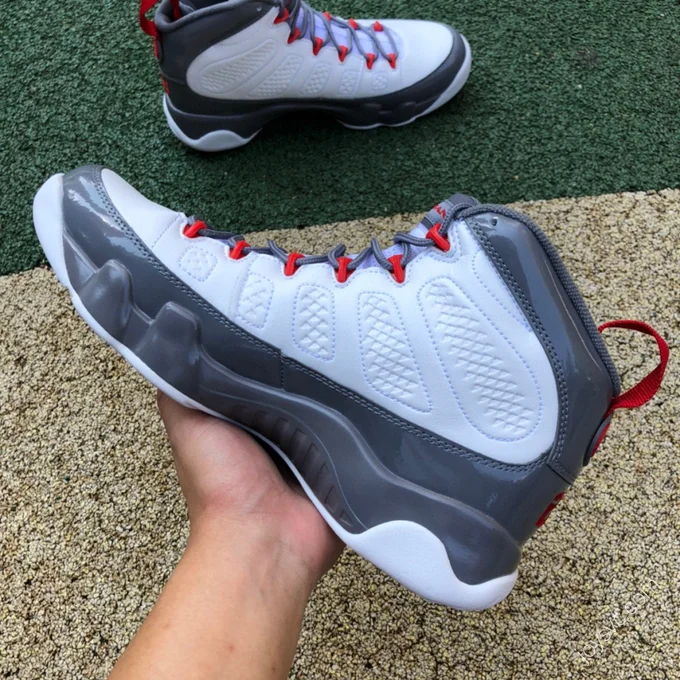 Air Jordan 9 