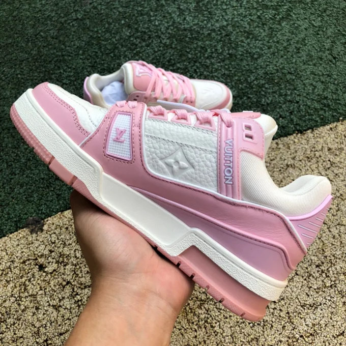 LOUIS VUITTON Trainer White Pink