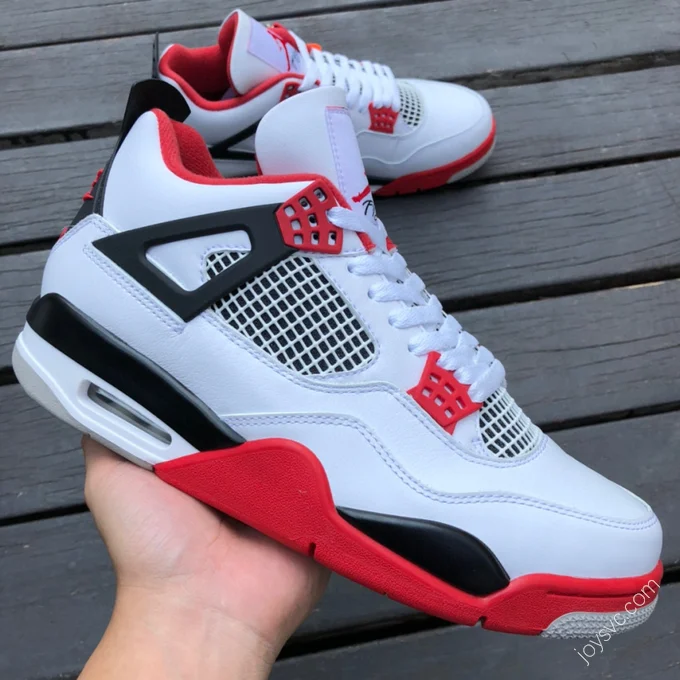 Air Jordan 4 Retro 