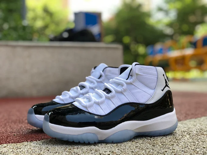 Air Jordan 11 