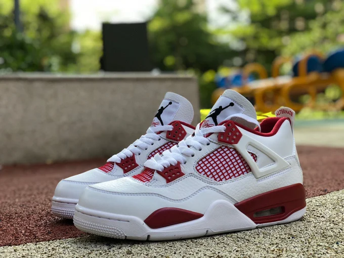 Air Jordan 4 