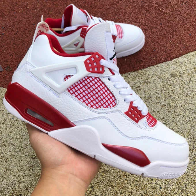 Air Jordan 4 