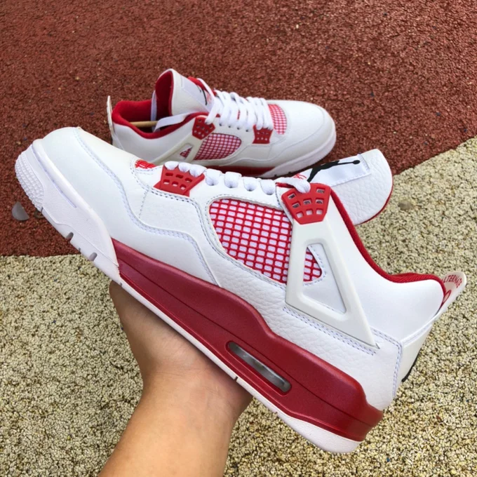 Air Jordan 4 