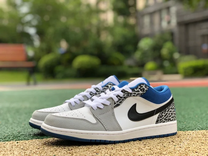 Air Jordan 1 Low 