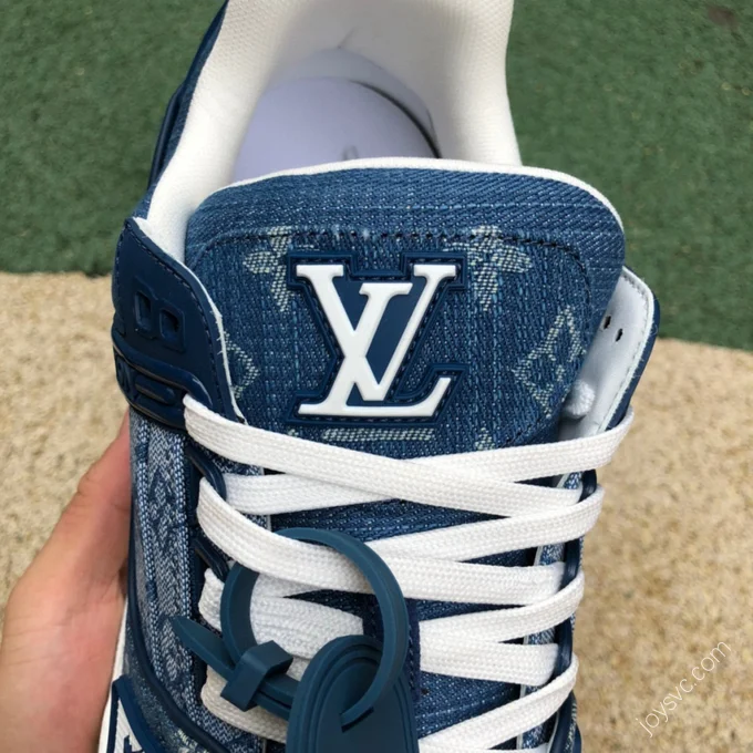 LOUIS VUITTON Trainer Blue