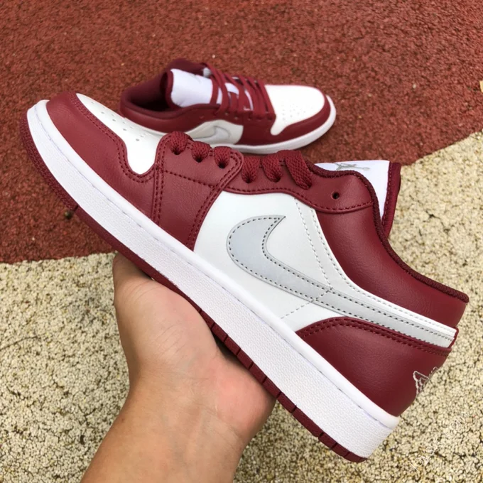 Air Jordan 1 Low Red Sneakers 553560-615