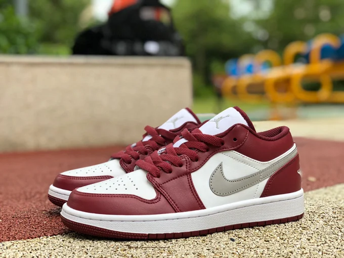 Air Jordan 1 Low Red Sneakers 553560-615