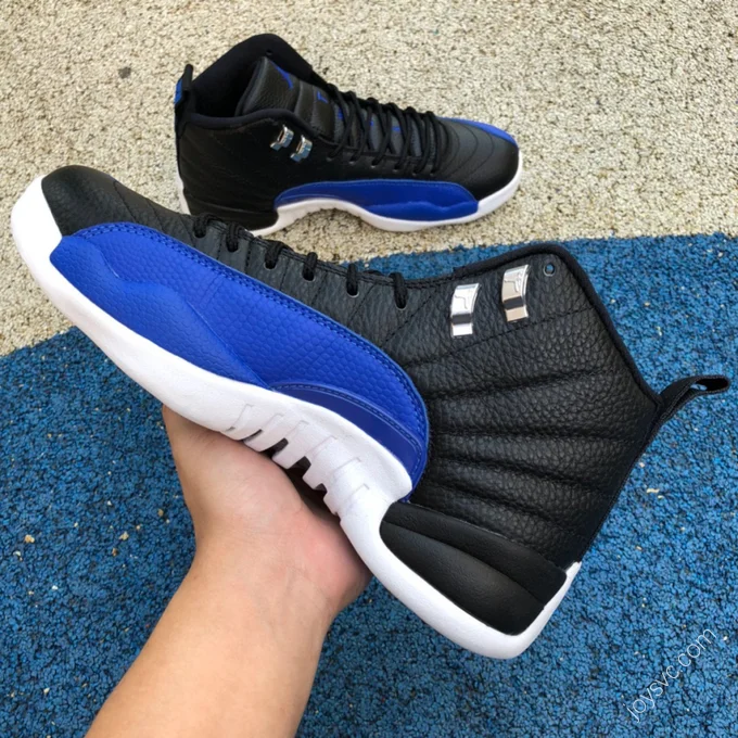 Air Jordan 12 