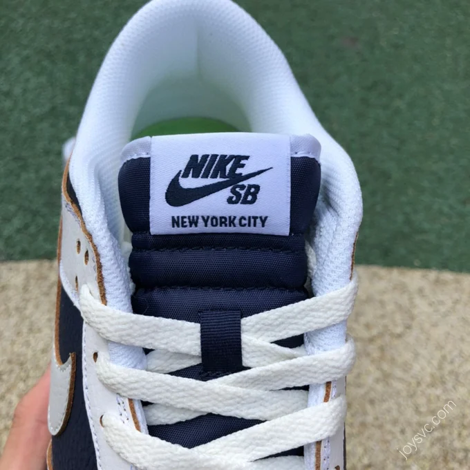 HUF x Nike SB Dunk Low White Navy FD8775-100