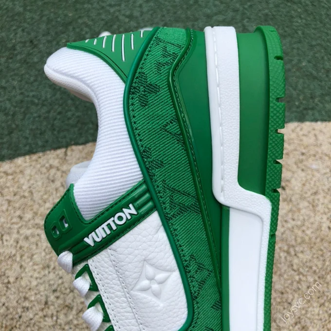 LOUIS VUITTON Trainer White Green