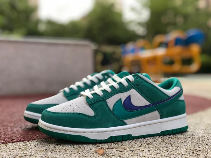 Nike Dunk Low SE Sail White Green DO9457-101