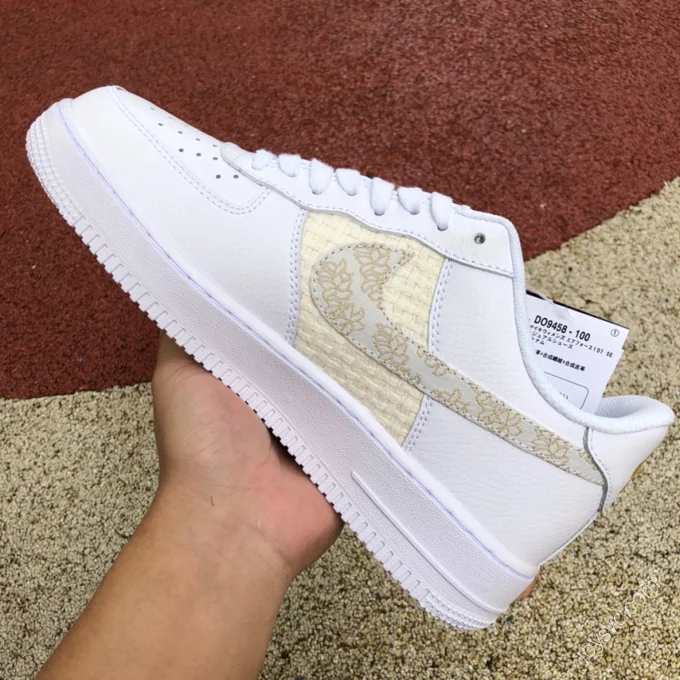 Nike Air Force 1 '07 SE White/Gold Woven DO9458-100