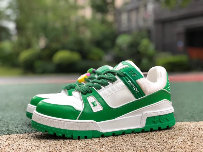 LOUIS VUITTON Trainer White Green