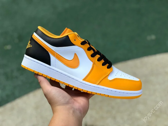 Air Jordan 1 Low 