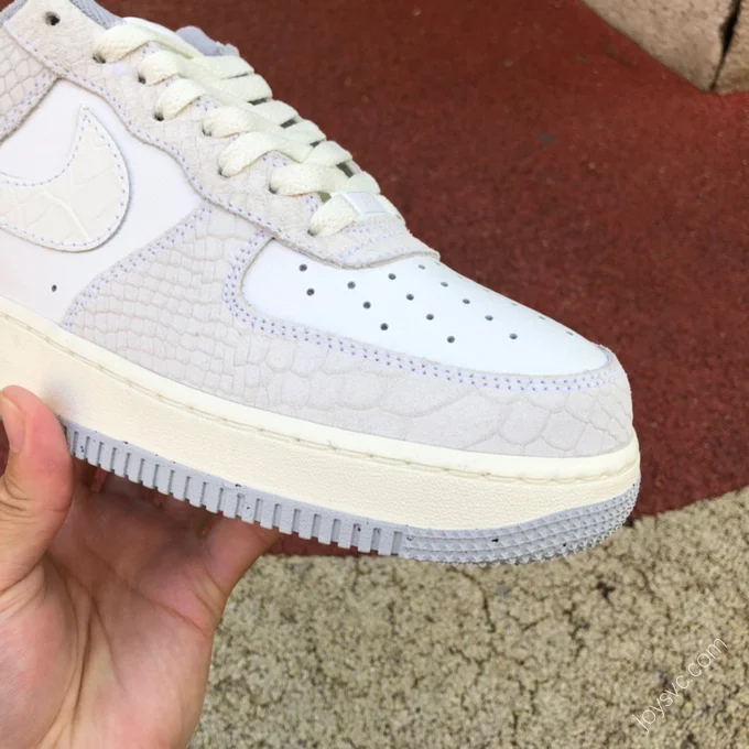 Nike Air Force 1 '07 White Python DX2678-100