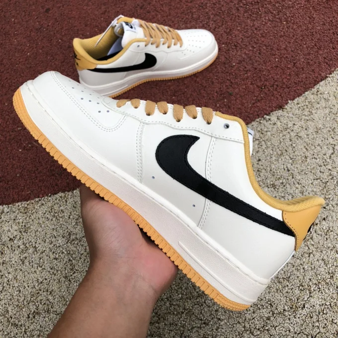 Nike Air Force 1 White/Yellow/Black FD9063-101