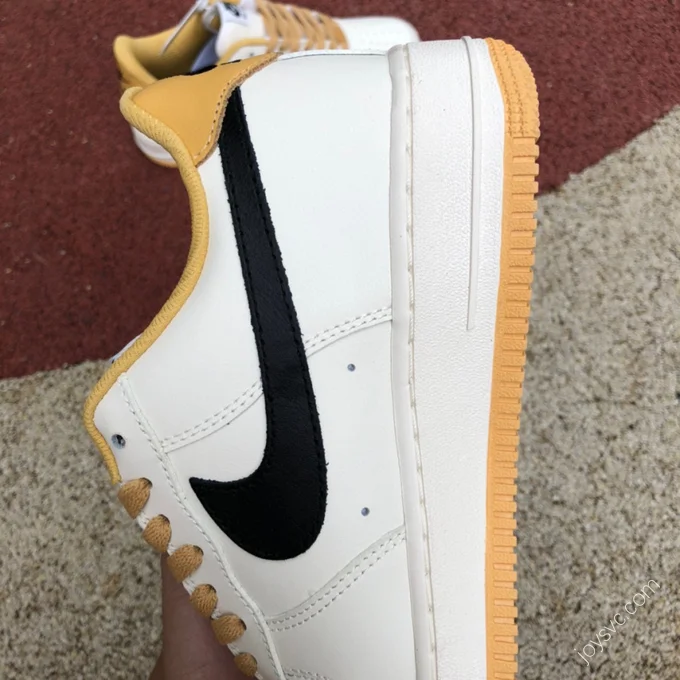 Nike Air Force 1 White/Yellow/Black FD9063-101