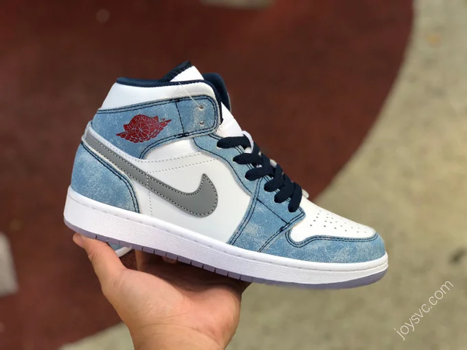 Air Jordan 1 Mid Light Blue Sneakers DN3706-401