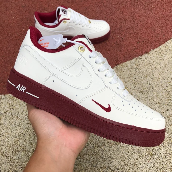 Nike Air Force 1 '07 SE Beige/Red DQ7582-100