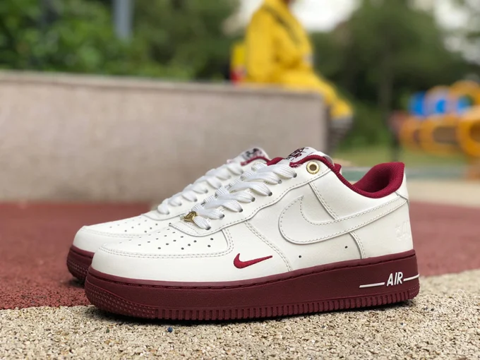 Nike Air Force 1 '07 SE Beige/Red DQ7582-100