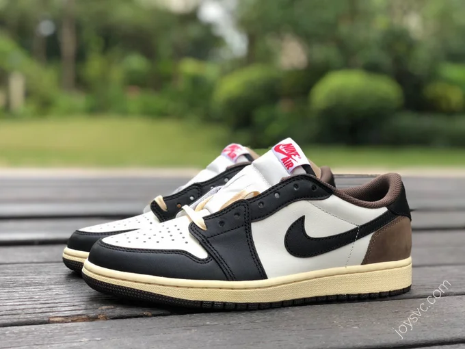 Air Jordan 1 Low Dark Mocha Low-Top Sneaker CQ4277-105