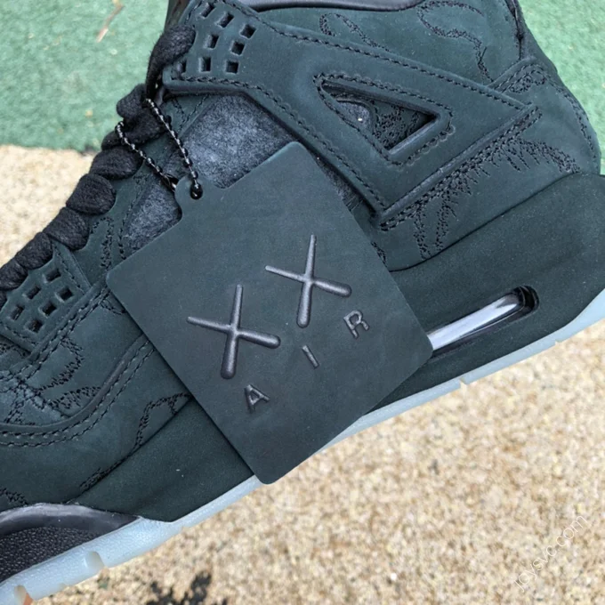 Air Jordan 4 Retro KAWS Black 930155-001