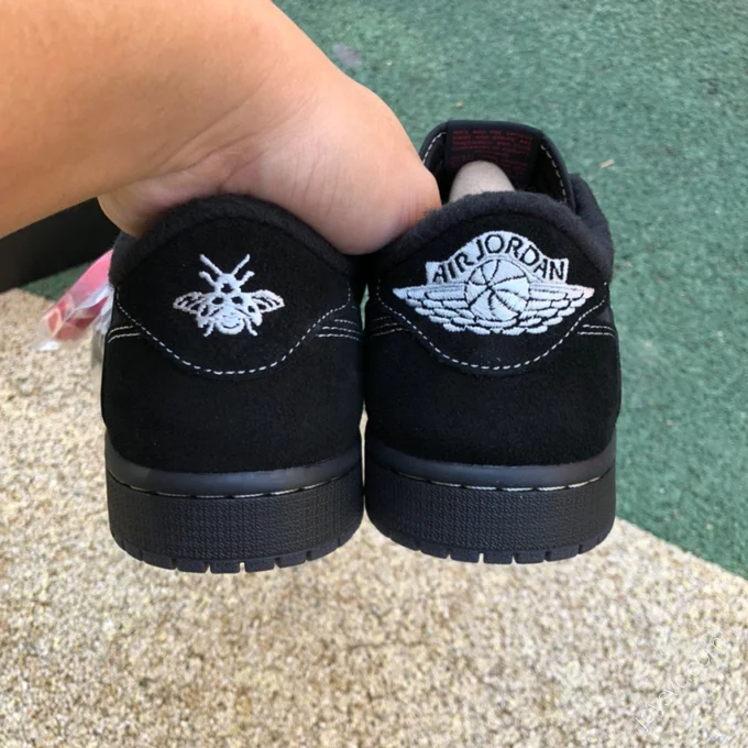 Travis Scott x Air Jordan 1 Low Black Phantom DM7