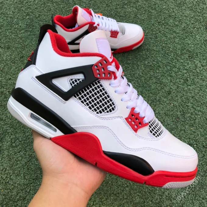 Air Jordan 4 Retro 