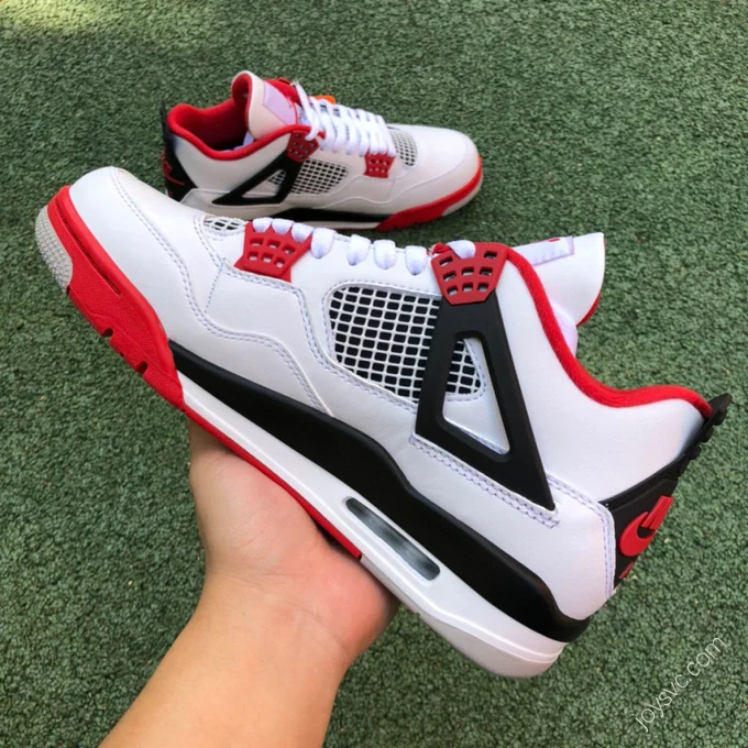 Air Jordan 4 Retro 