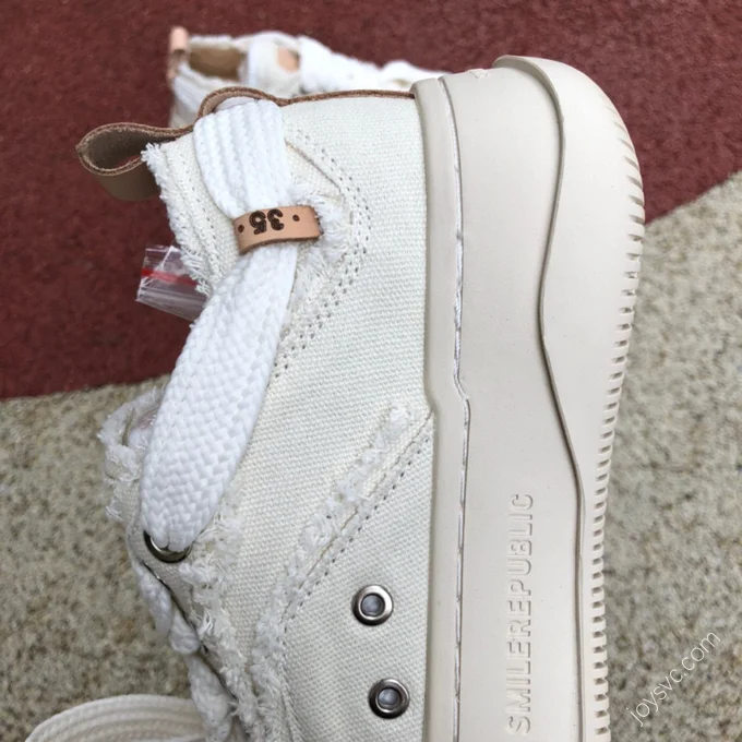 SMILEREPUBLIC White