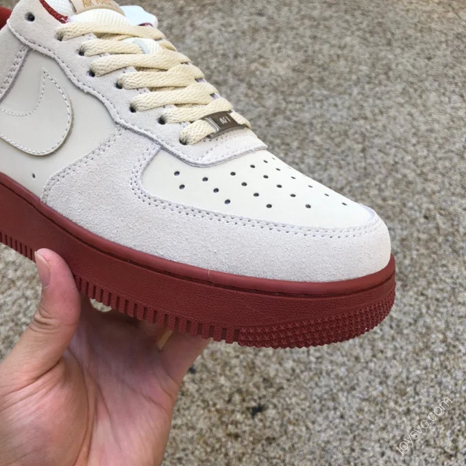 Nike Air Force 1 07 Beige/Red Suede AA1391-111