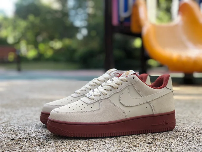 Nike Air Force 1 07 Beige/Red Suede AA1391-111