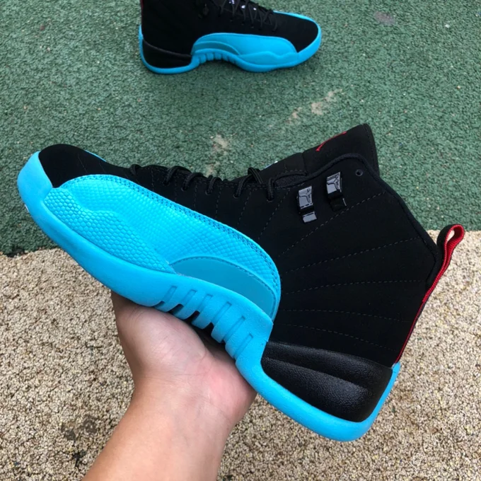 Air Jordan 12 