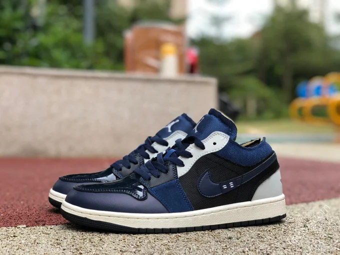 Air Jordan 1 Low SE Craft Obsidian Low-Top Sneaker DR8867-400