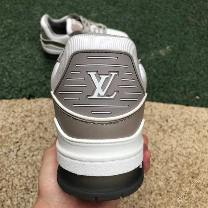 LOUIS VUITTON Trainer Grey White