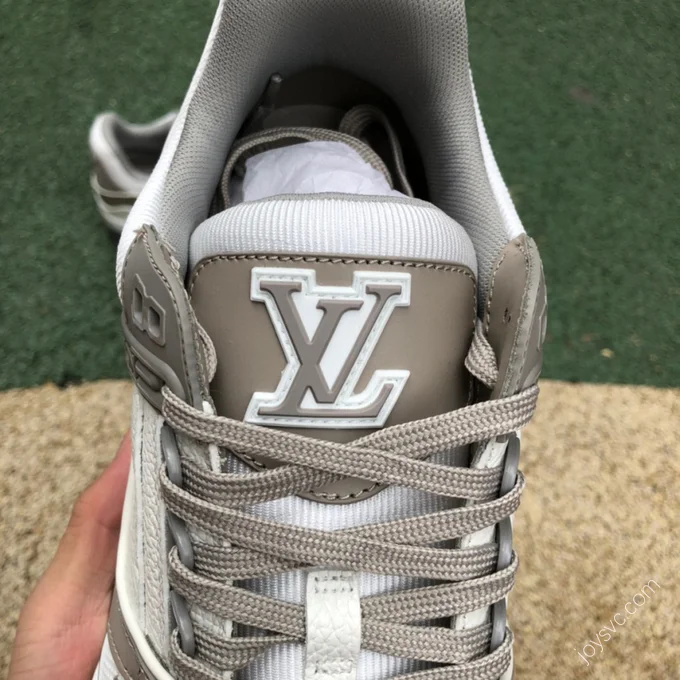 LOUIS VUITTON Trainer Grey White