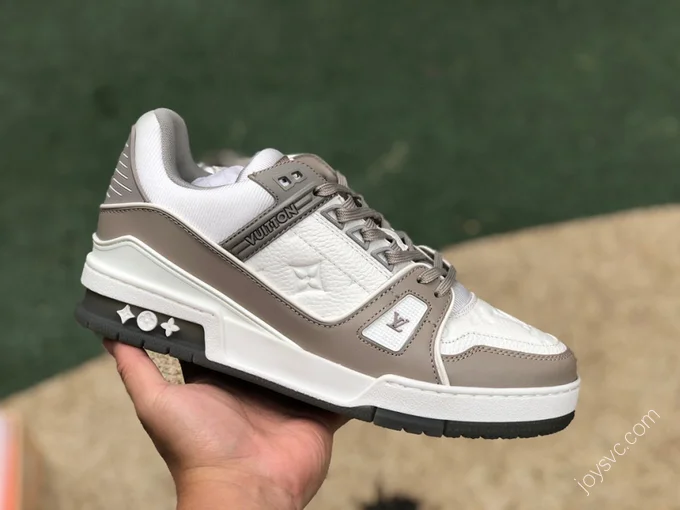 LOUIS VUITTON Trainer Grey White