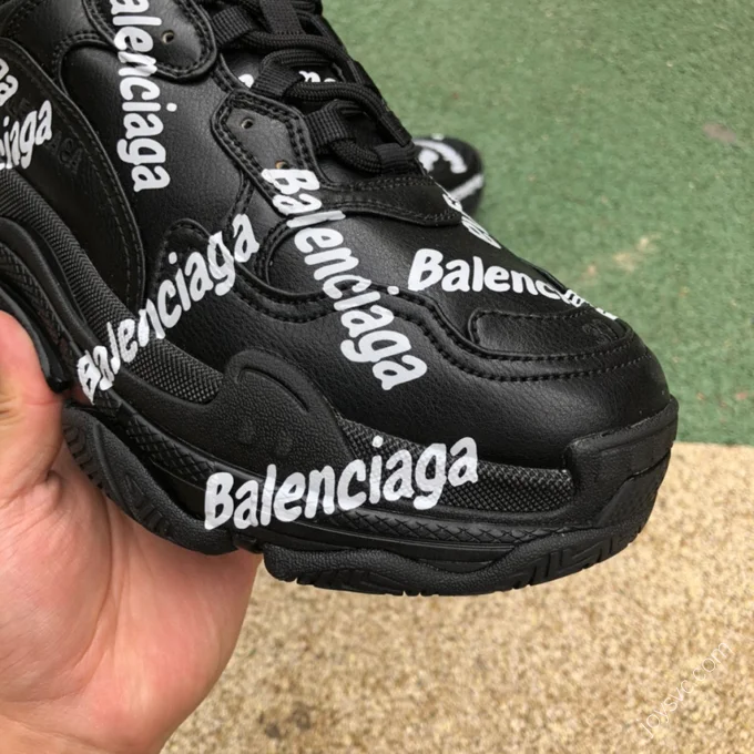 Balenciaga Triple S Black