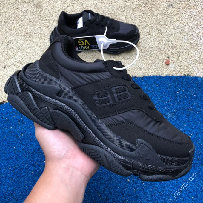 Balenciaga Triple S Black