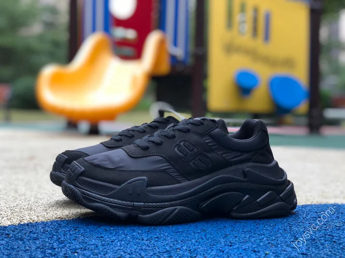 Balenciaga Triple S Black