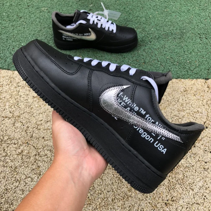 Off-White x Nike Air Force 1 Black/Silver AV5210-100