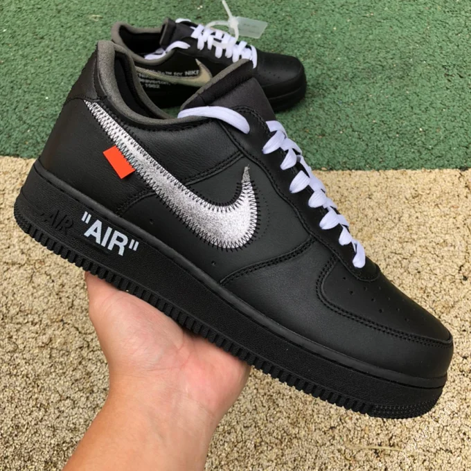 Off-White x Nike Air Force 1 Black/Silver AV5210-100