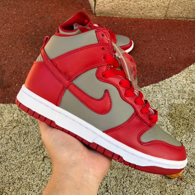 Nike Dunk Retro QS 