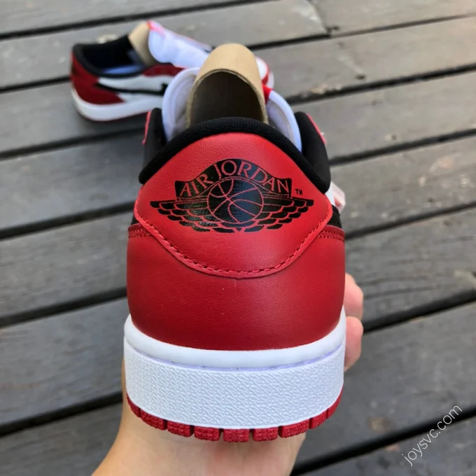 Air Jordan 1 Chicago Low Low-Top Sneaker 705329-600